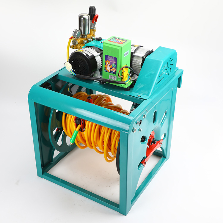 Pulvérisateur de tube automatique